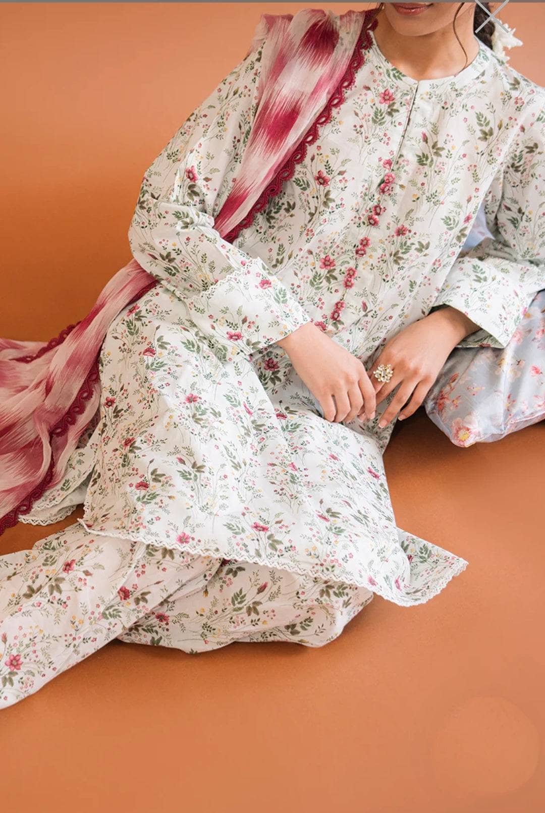 img_cross_stitch_lawn_23_awwal_boutique