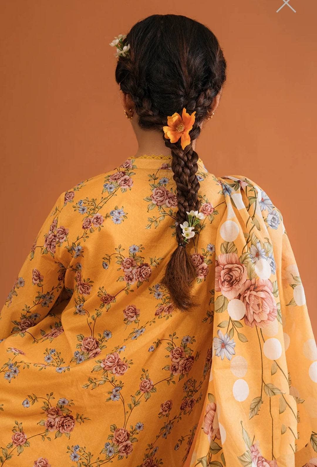 img_cross_stitch_lawn_23_awwal_boutique