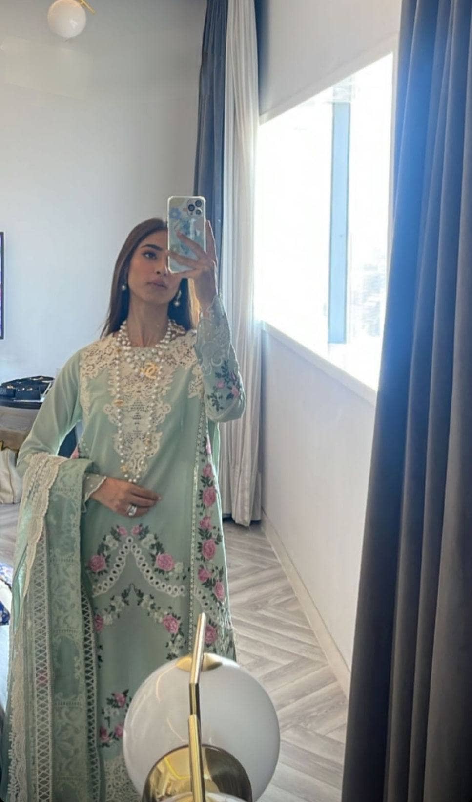 img_spotted_in_crimson_lawn_23_awwal_boutique