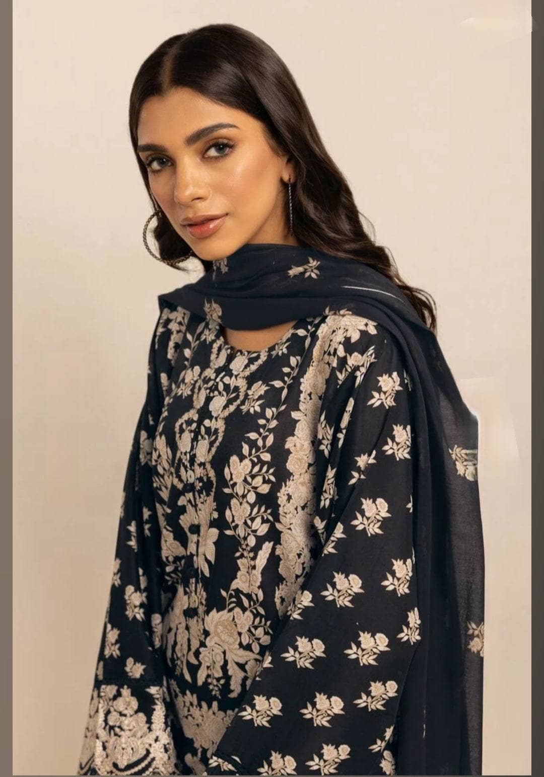 img_khaadi_lawn_24_awwal_boutique