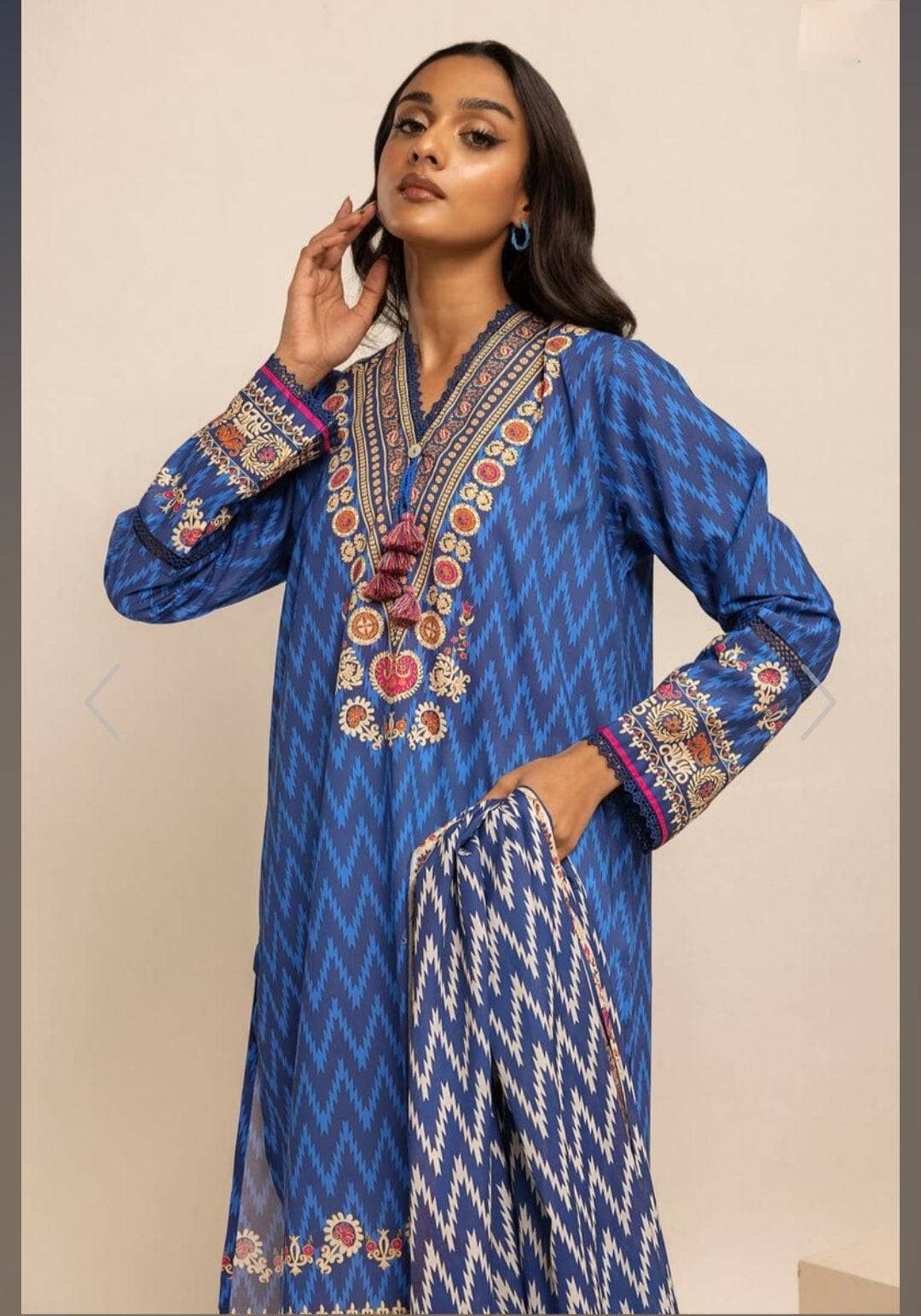 img_khaadi_lawn_23_awwal_boutique