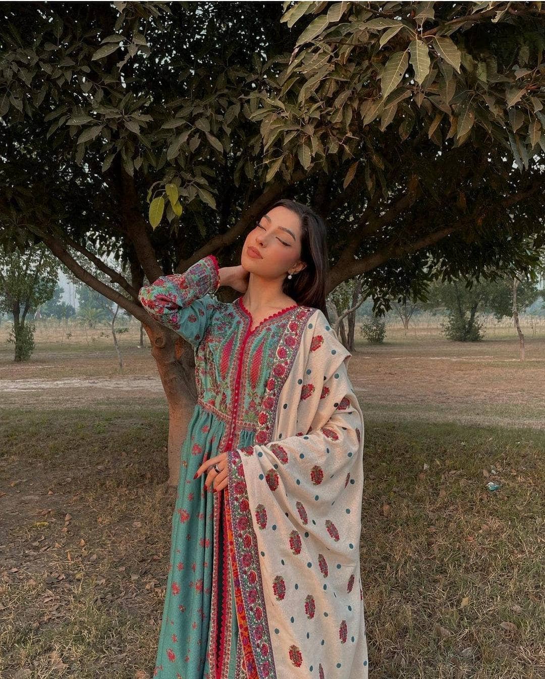 img_hussain_rehar_karandi_awwal_boutique