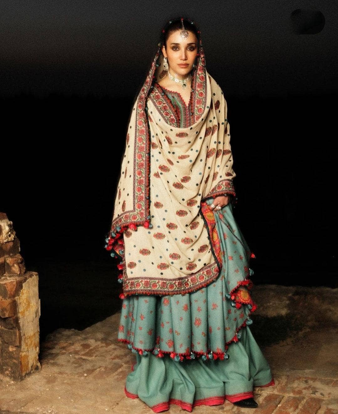 img_hussain_rehar_karandi_awwal_boutique