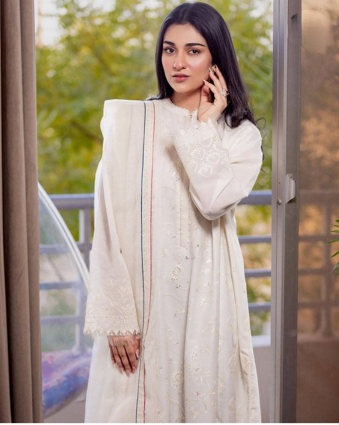 img_zara_shahjahan_lawn_24_awwal_boutique