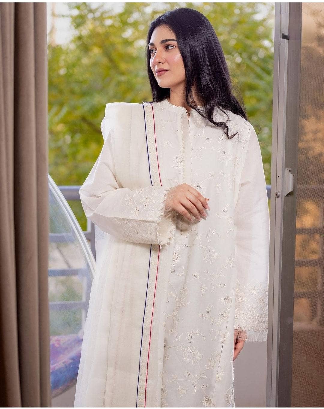 img_zara_shahjahan_lawn_24_awwal_boutique