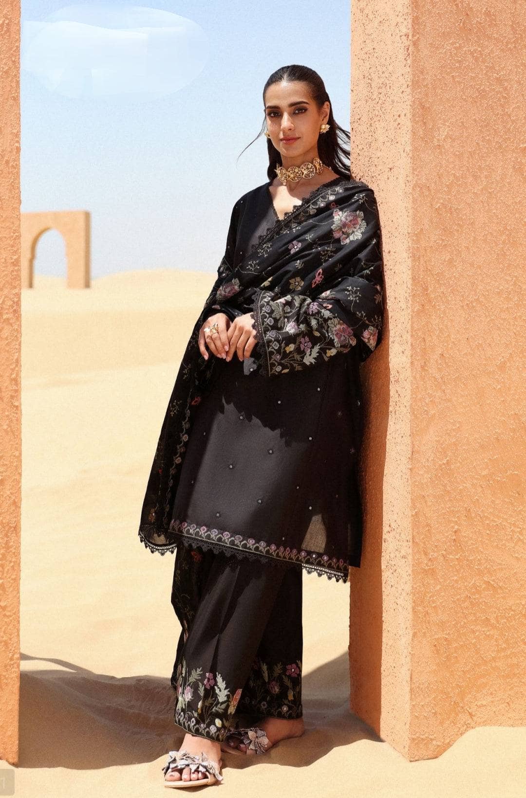 img_cross_stitch_eid_lawn_24_awwal_boutique