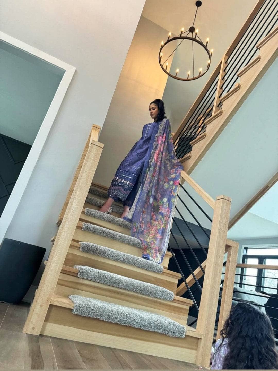 img_spotted_in_saadia_asad_lawn_awwal_boutique