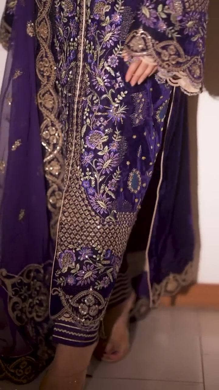 Spotted in Emaan Adeel Velvet 24/Aroosh