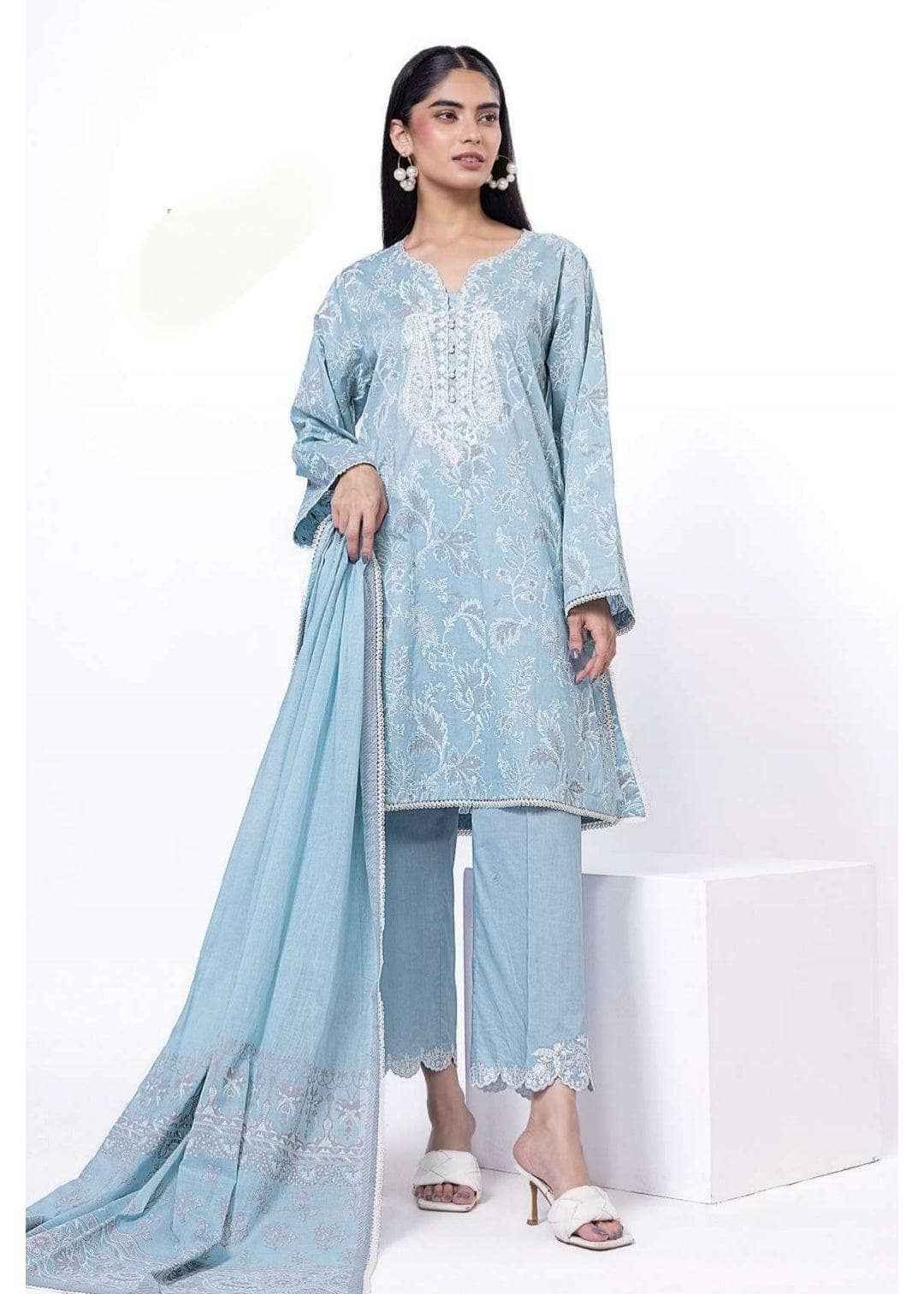 img_khaadi_lawn_25_awwal_boutique