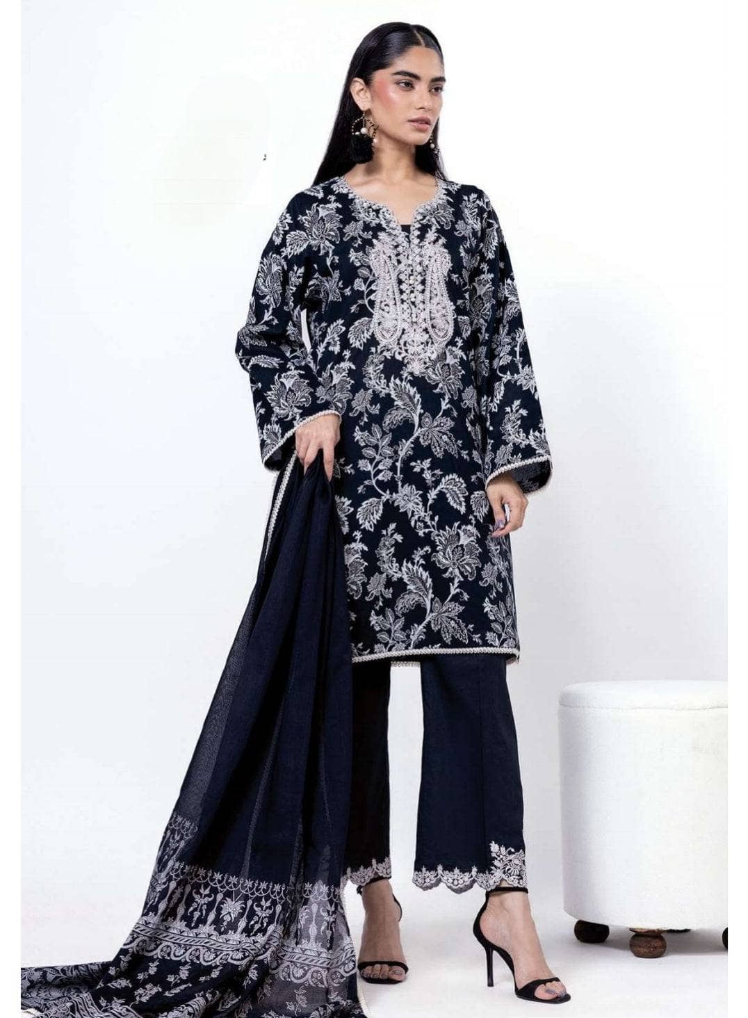 img_khaadi_lawn_25_awwal_boutique