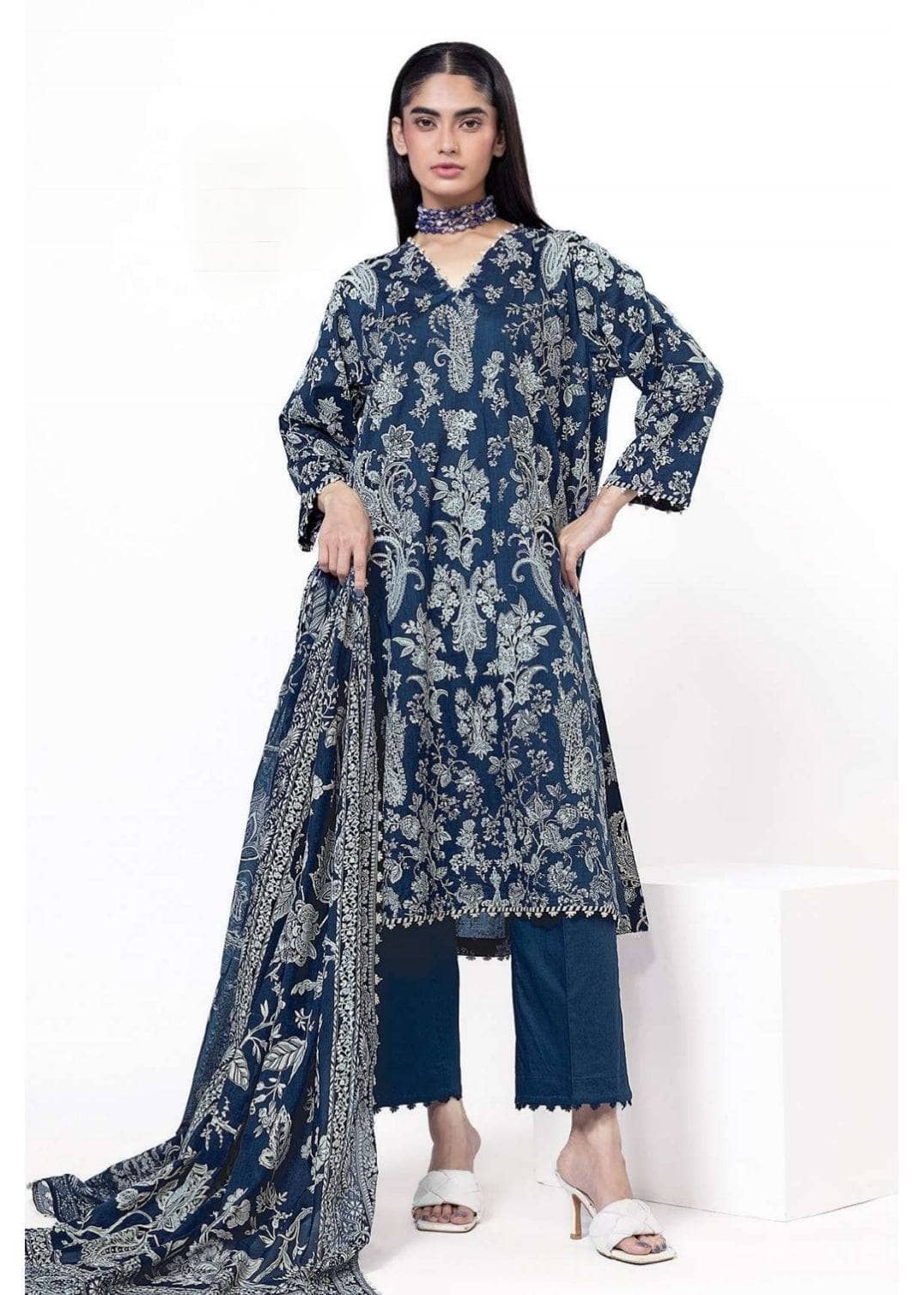 img_khaadi_lawn_25_awwal_boutique