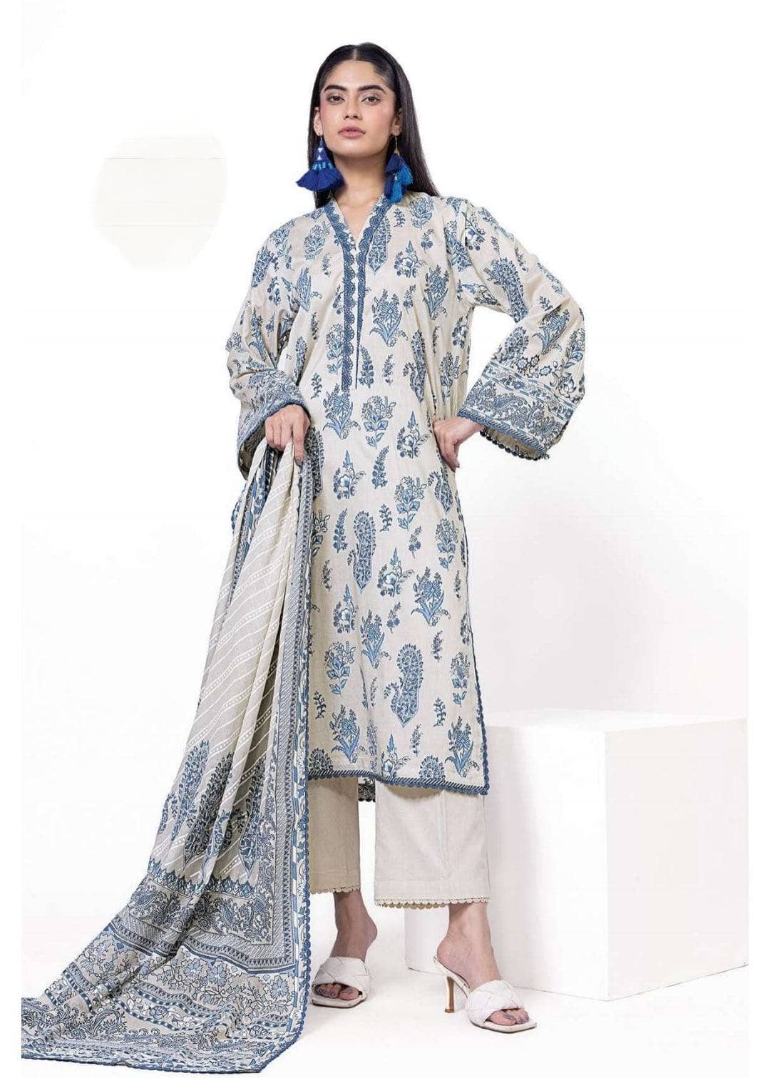 img_khaadi_lawn_25_awwal_boutique