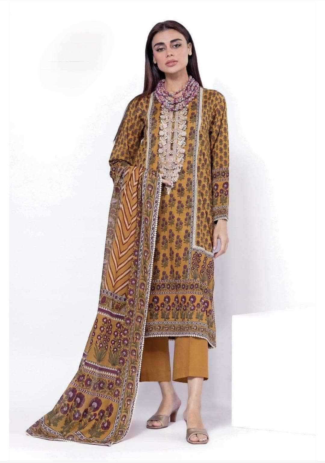 img_khaadi_lawn_25_awwal_boutique