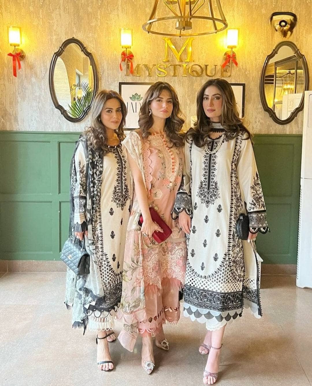 img_jade_le_premier_awwal_boutique