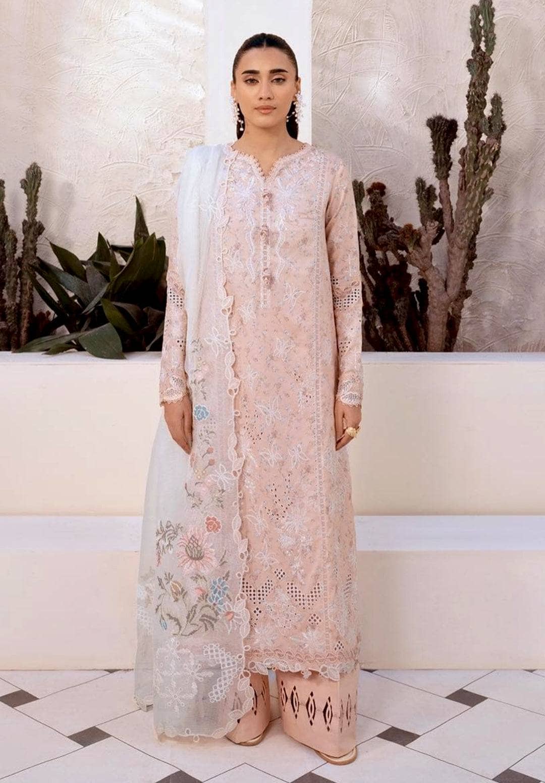 img_qalamkar_q_line_linen_awwal_boutique