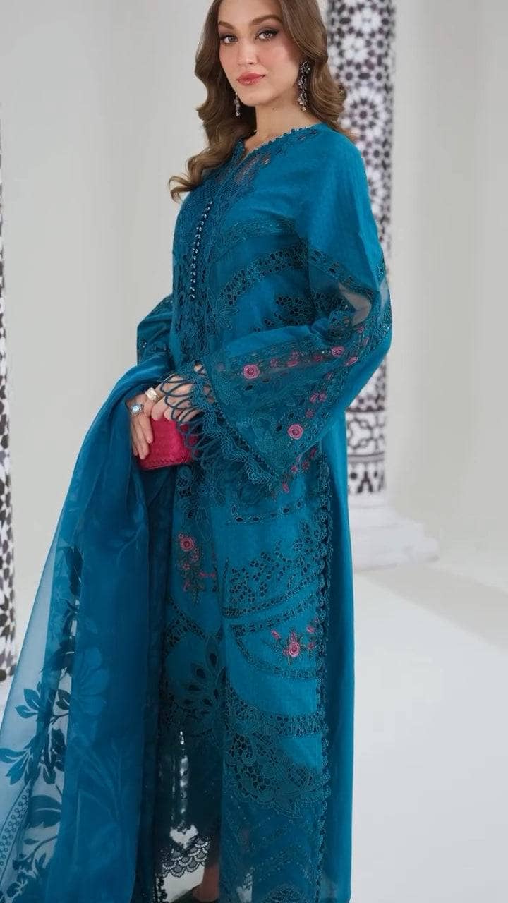 img_maria_b_lawn_awwal_boutique