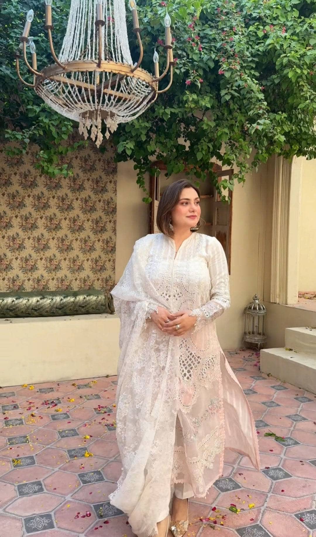 img_maria_lawn_25_awwal_boutique