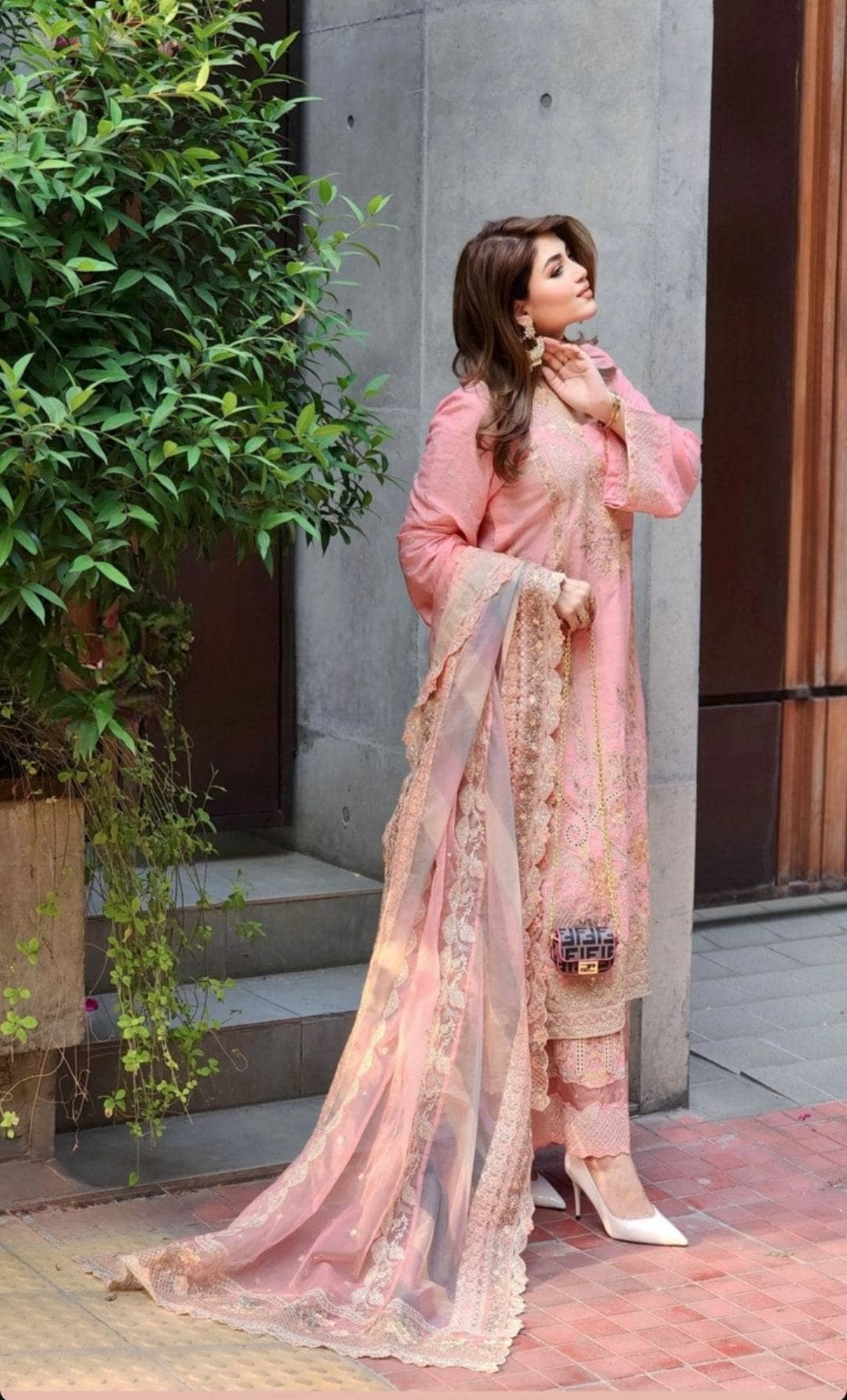 img_faiza_saqlain_lawn_awwal_boutique