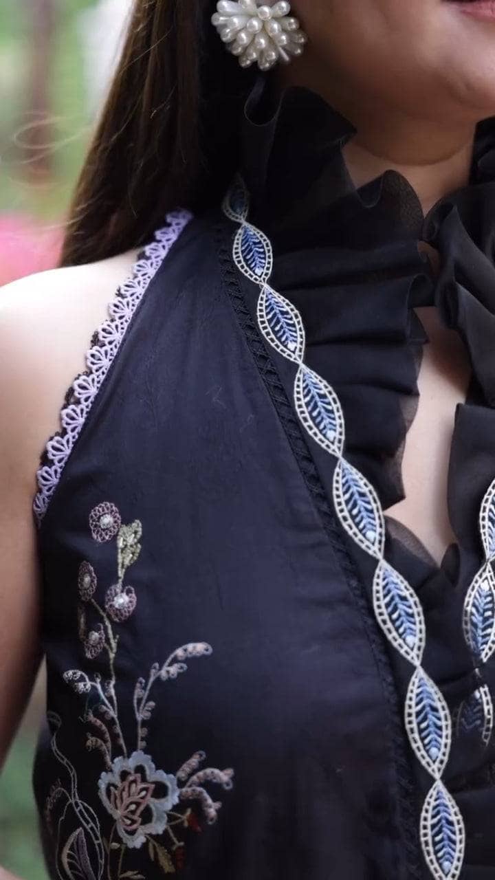 img_farah_talib_aziz_awwal_boutique