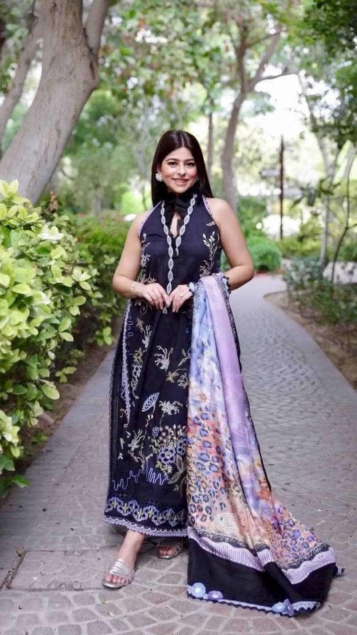 img_farah_talib_aziz_awwal_boutique