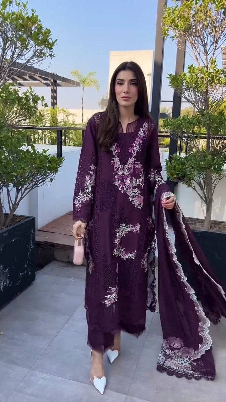 img_saira_shakira_lawn_awwal_boutique