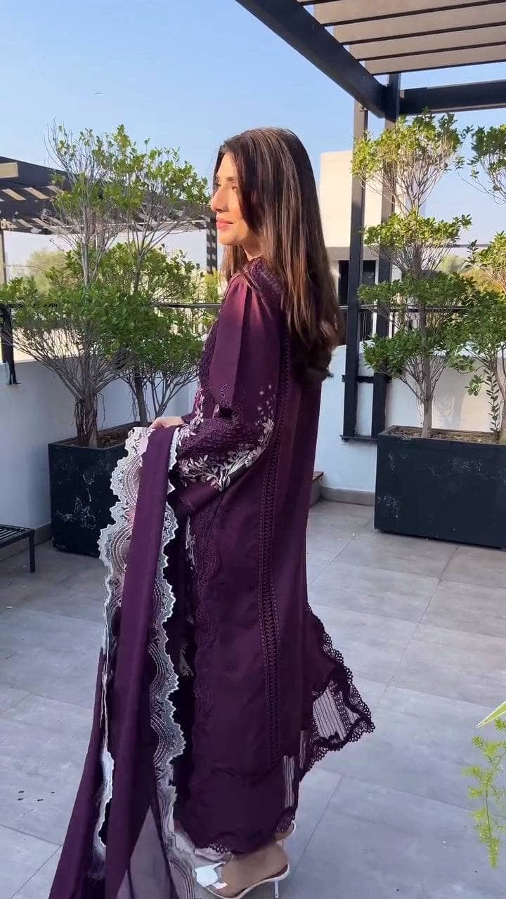 img_saira_shakira_lawn_awwal_boutique