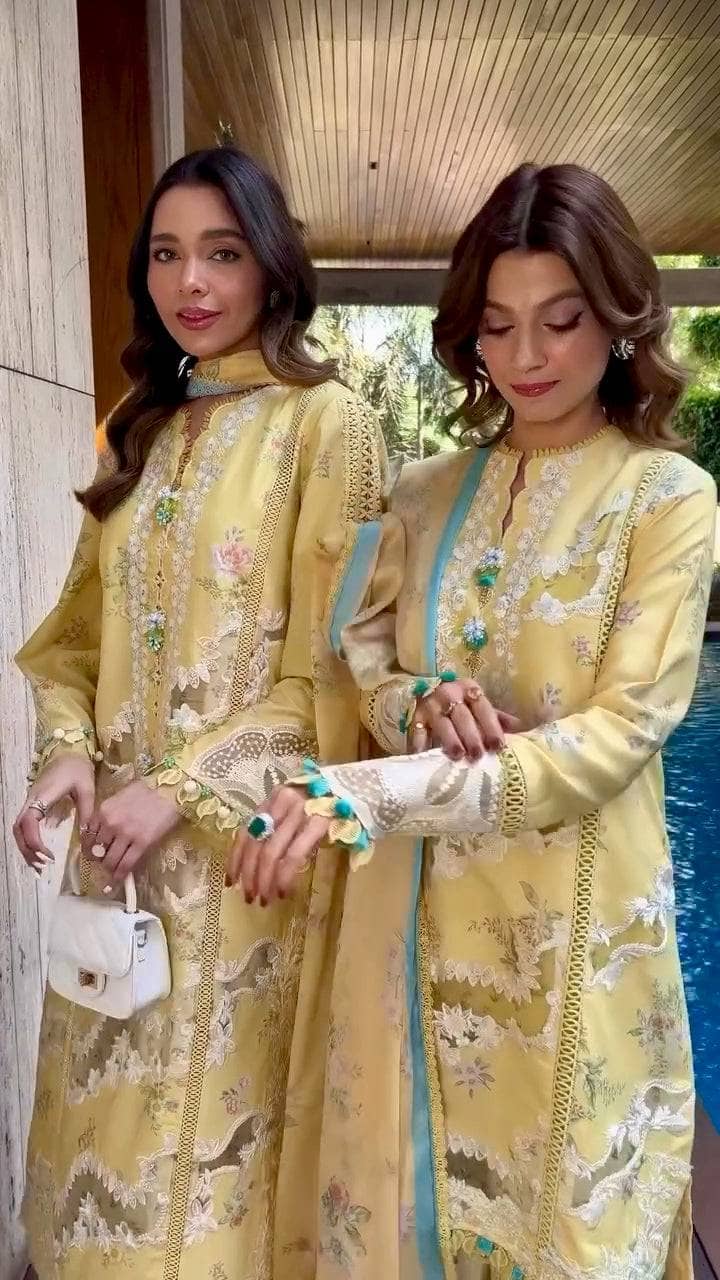 Spotted in Saira Shakira Lawn 25/SERENA-A/Macroon/Silk Dupatta