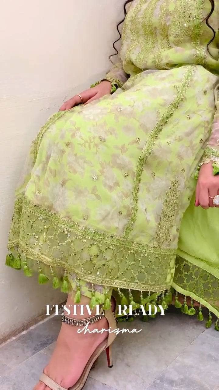 Spotted in Charizma Vasal Chiffon 25/Vol 3/VSL25-18