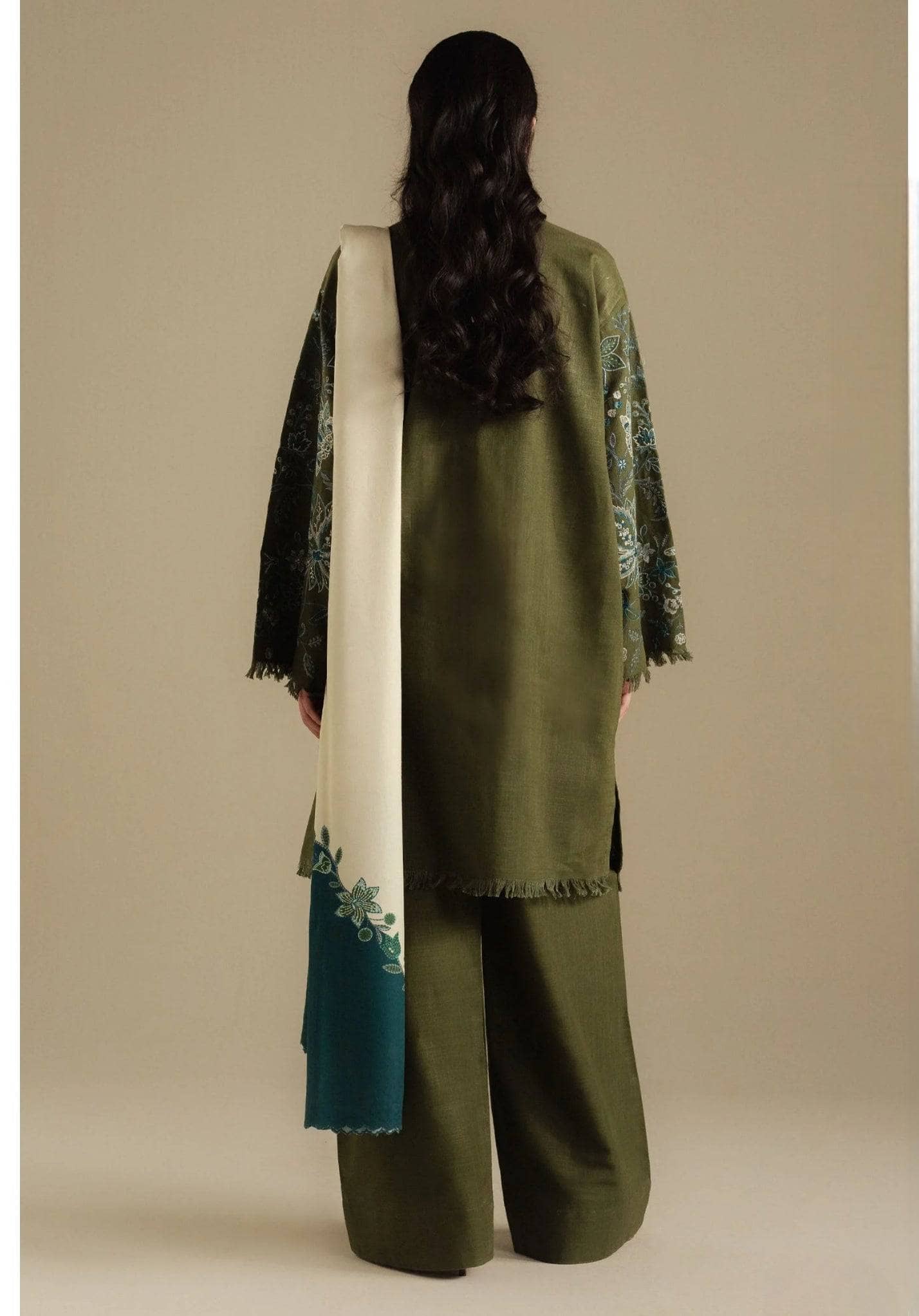 Restocked/Coco by Zara Shahjahan Winter 25/Mist 2A