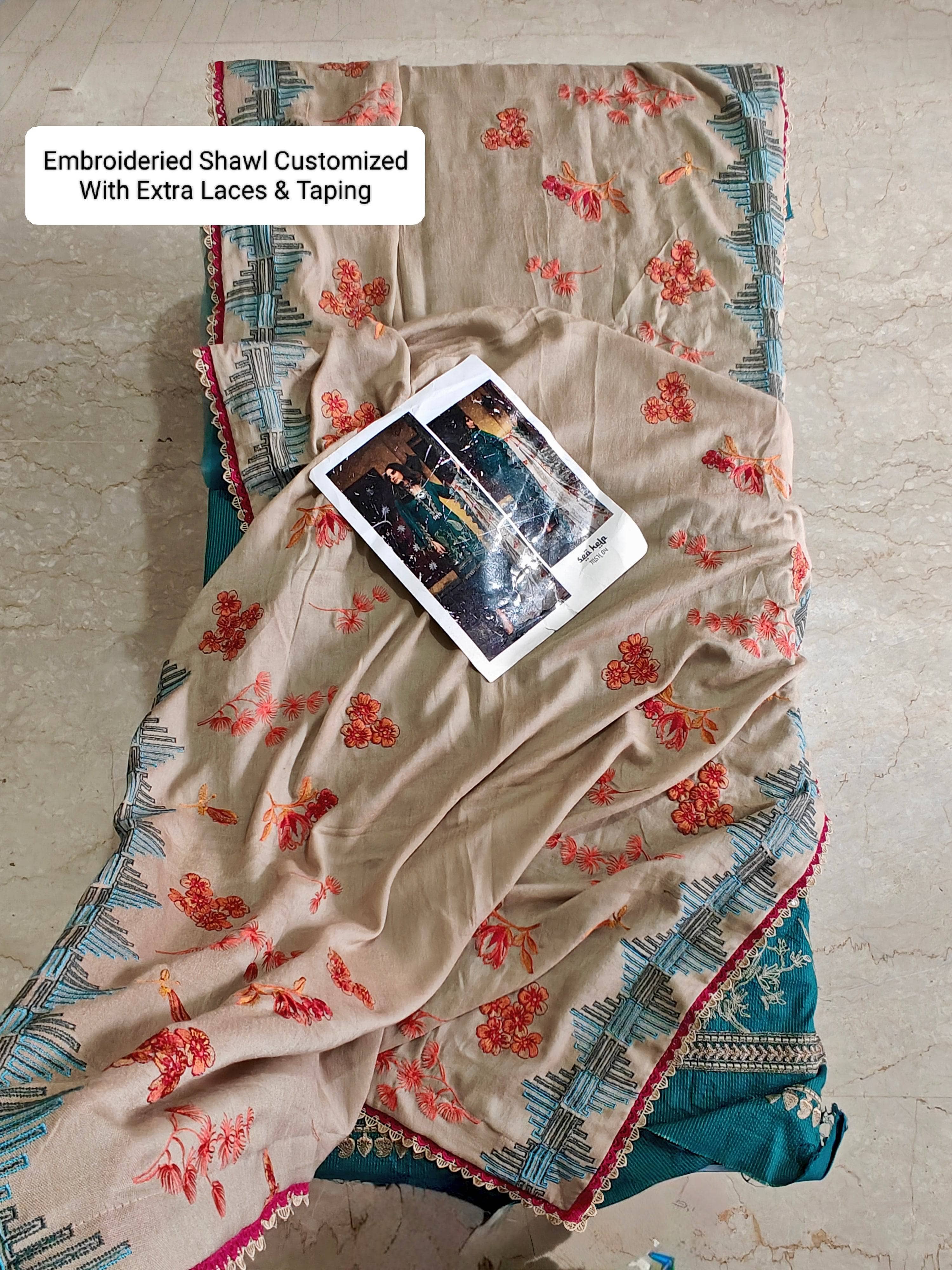 img_charizma_masakali_signature_winter_collection_awwal_boutique