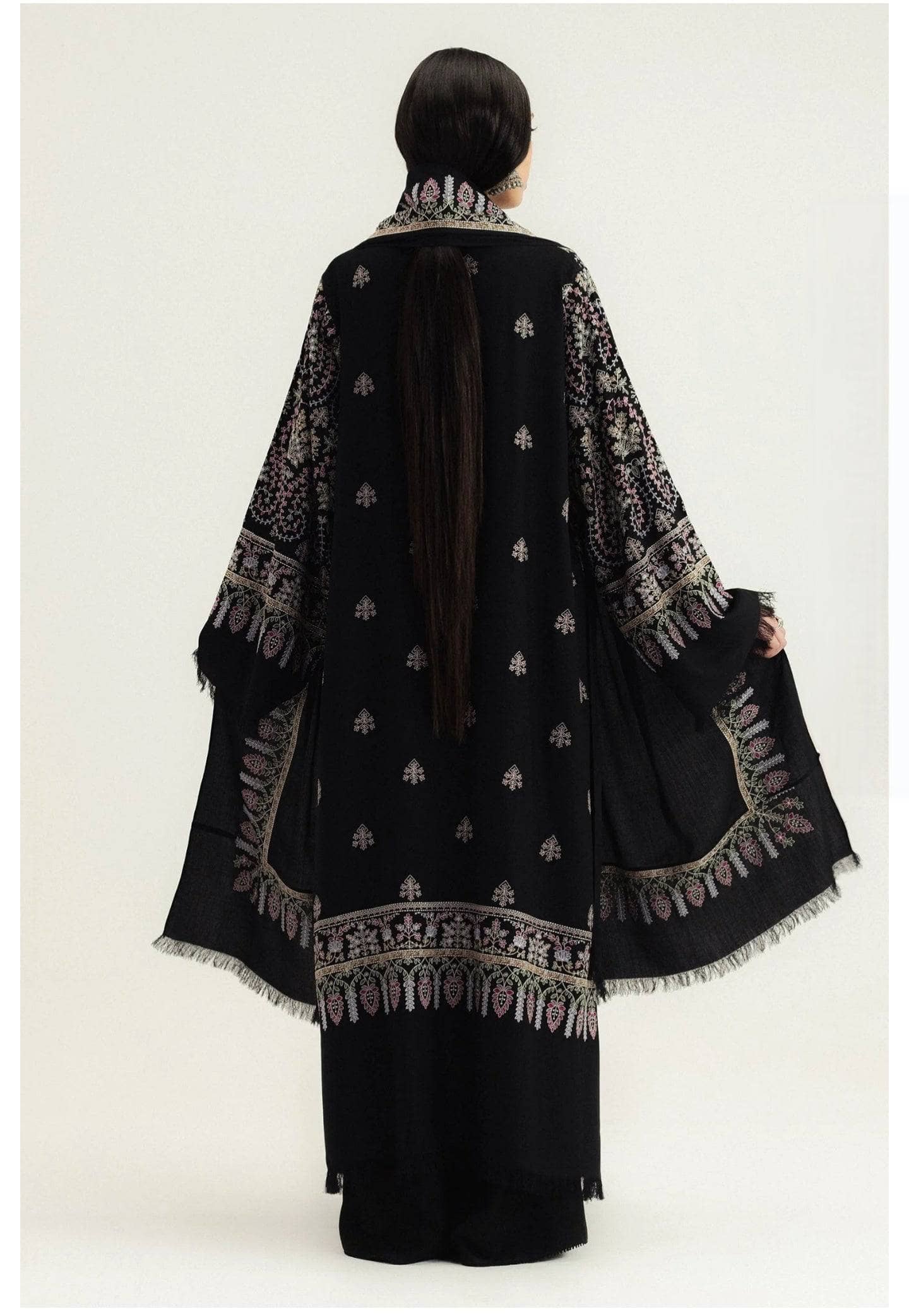 img_zara_shahjahan_winter_24_awwal_boutique