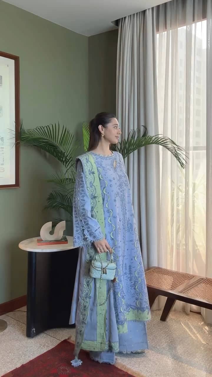 Spotted in Qalamkar Q Line Linen/Saahil/KL 13