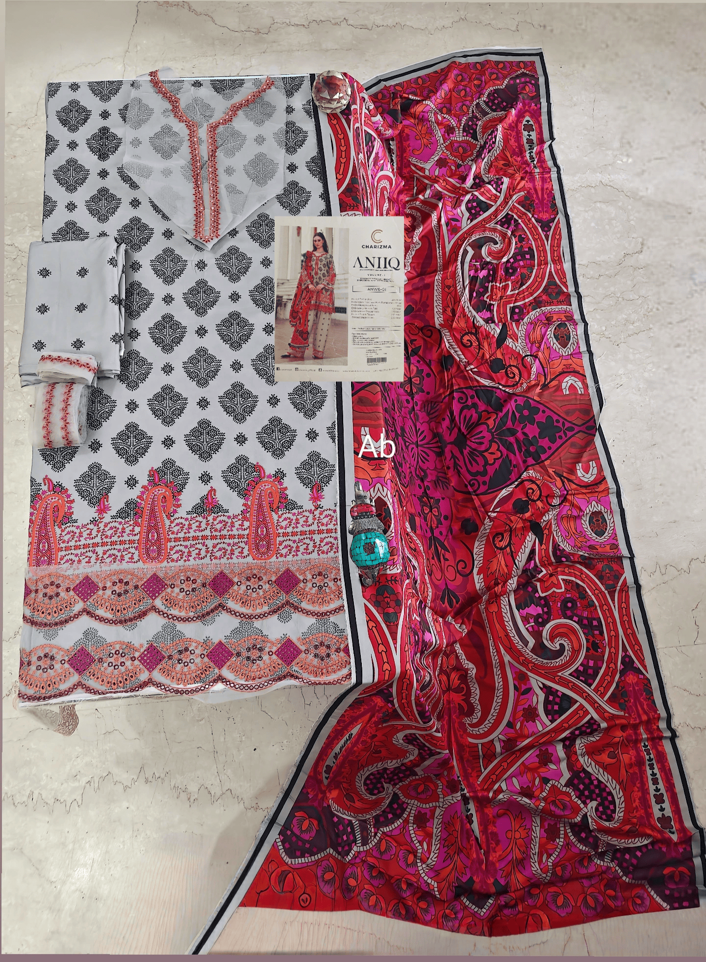 img_charizma_aniiq_winter_awwal_boutique