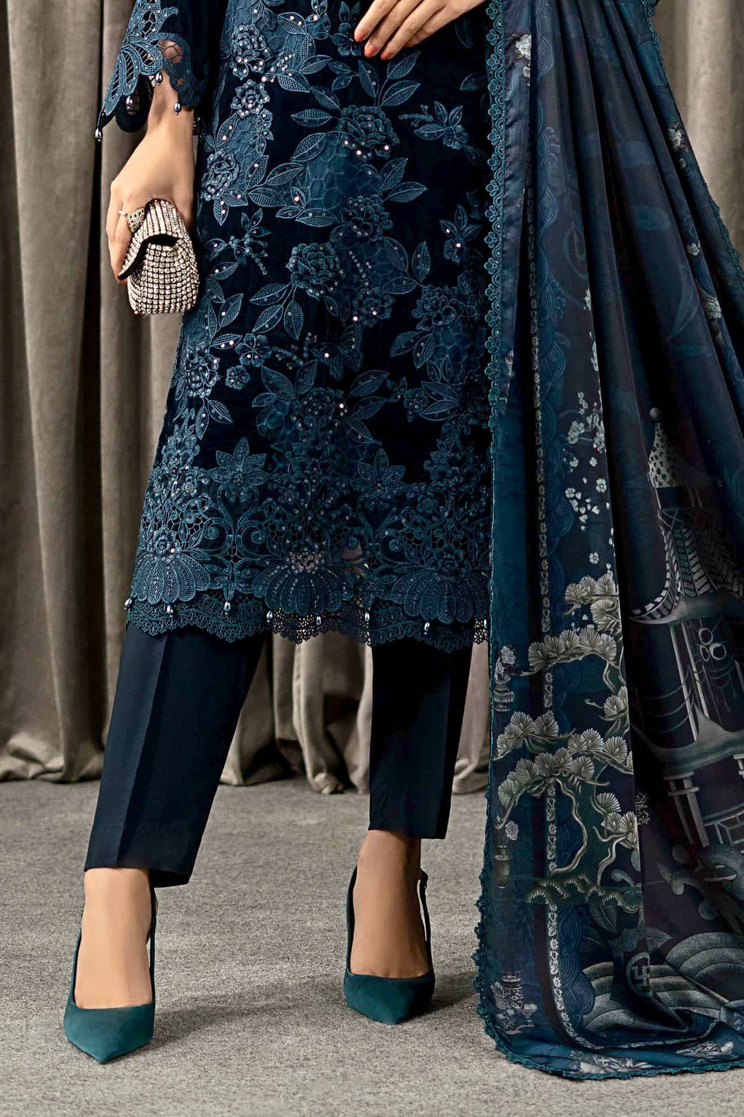 Restocked/Maria B Winter Luxe/Embroideried Velvet Suit/Silk Wool Shawl/10/Teal