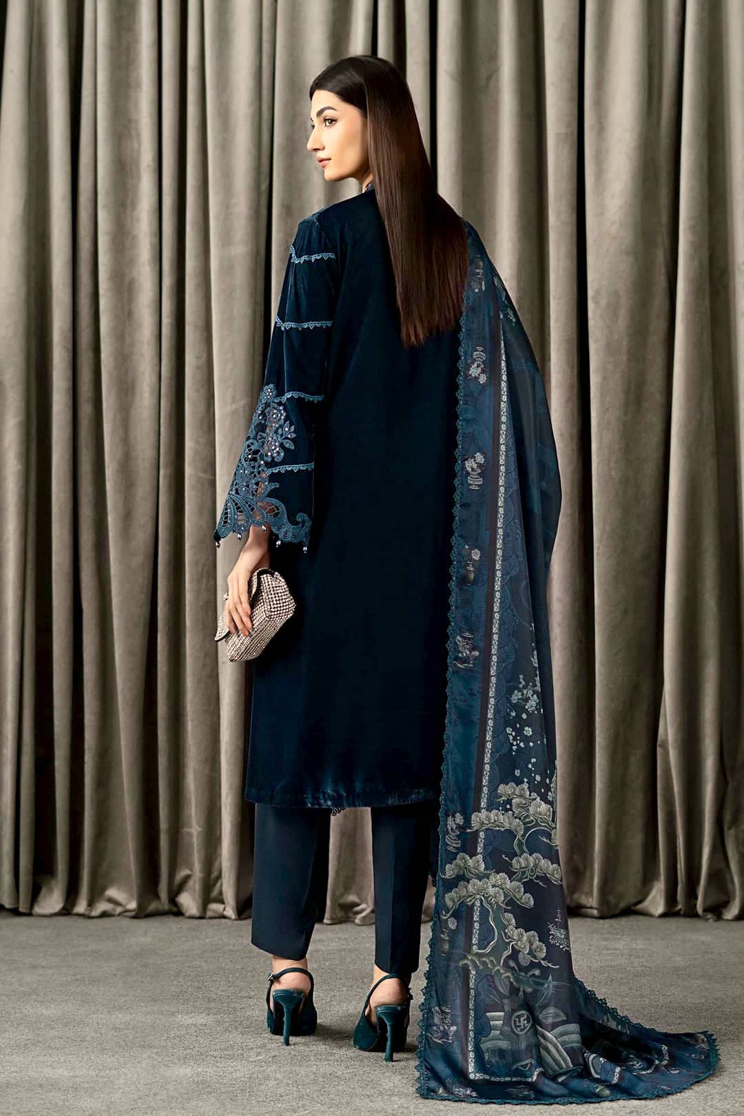 Restocked/Maria B Winter Luxe/Embroideried Velvet Suit/Silk Wool Shawl/10/Teal