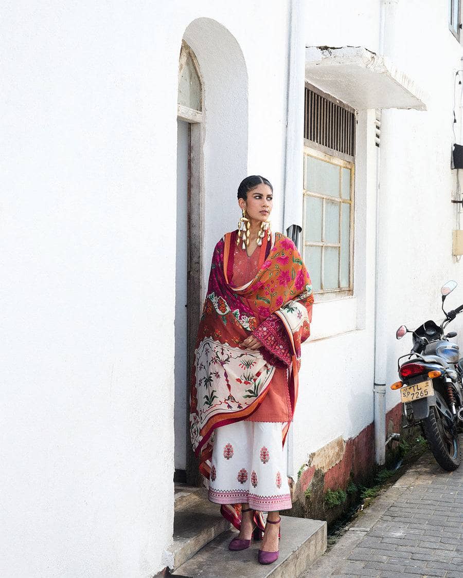 img_hussain_rehar_jugnu_awwal_boutique