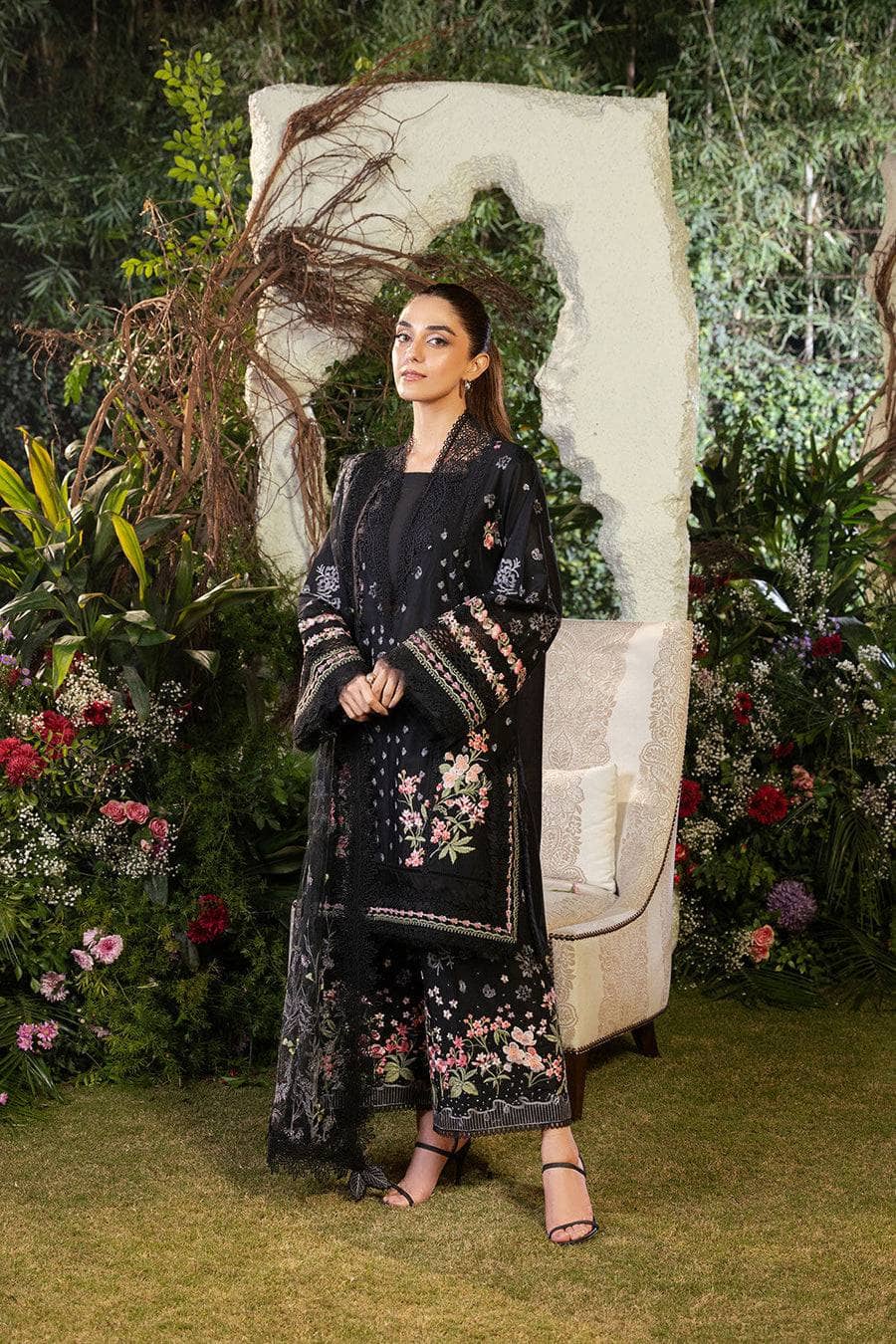 img_sobia_nazir_lawn_25_awwal_boutique