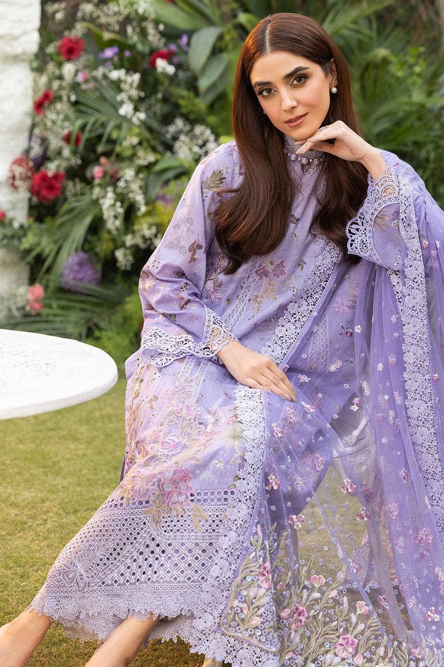 Sobia Nazir Lawn 25/15A