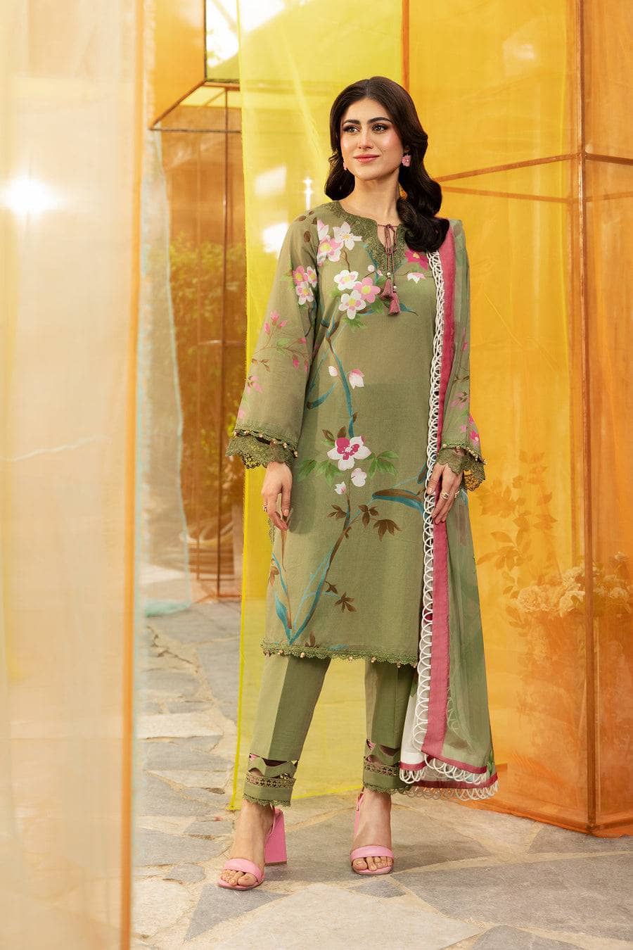 img_maria_b_m_basics_lawn_awwal_boutique