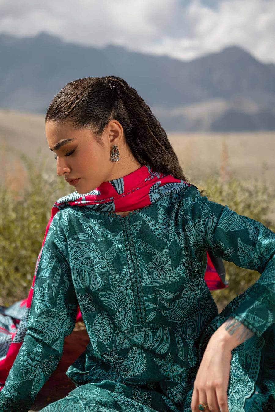 img_maria_b_m_basics_awwal_boutique