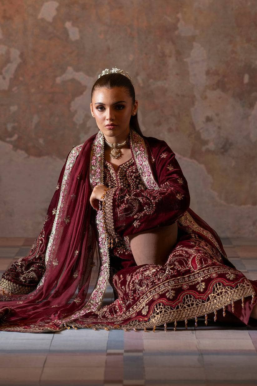 img_emaan_adeel_velvet_awwal_boutique