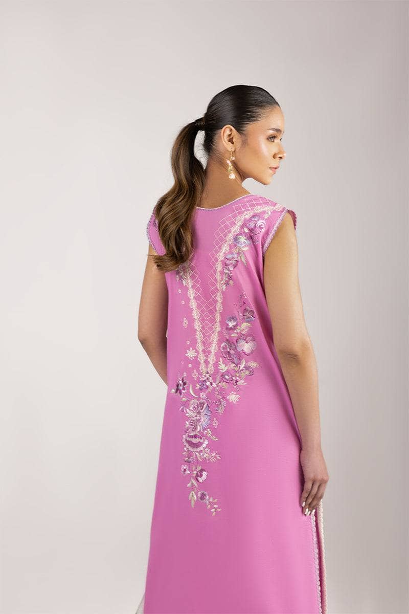 Restocked/Mushq Manaram Lawn 25/Timeless Wave/Dark Pink