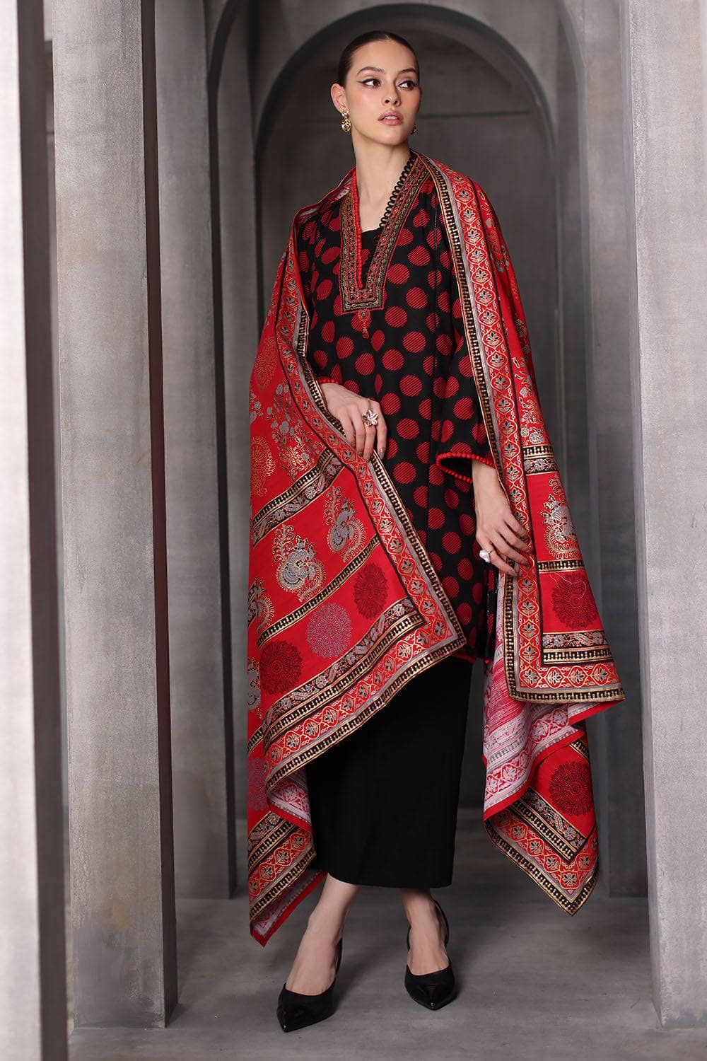 img_gul_ahmed_arctic_aura_pakistani_suits_awwal_boutique