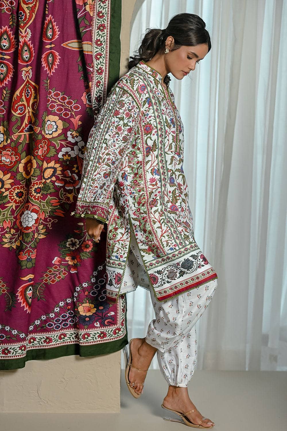 img_gul_ahmed_naqsh_winter_awwal_boutique
