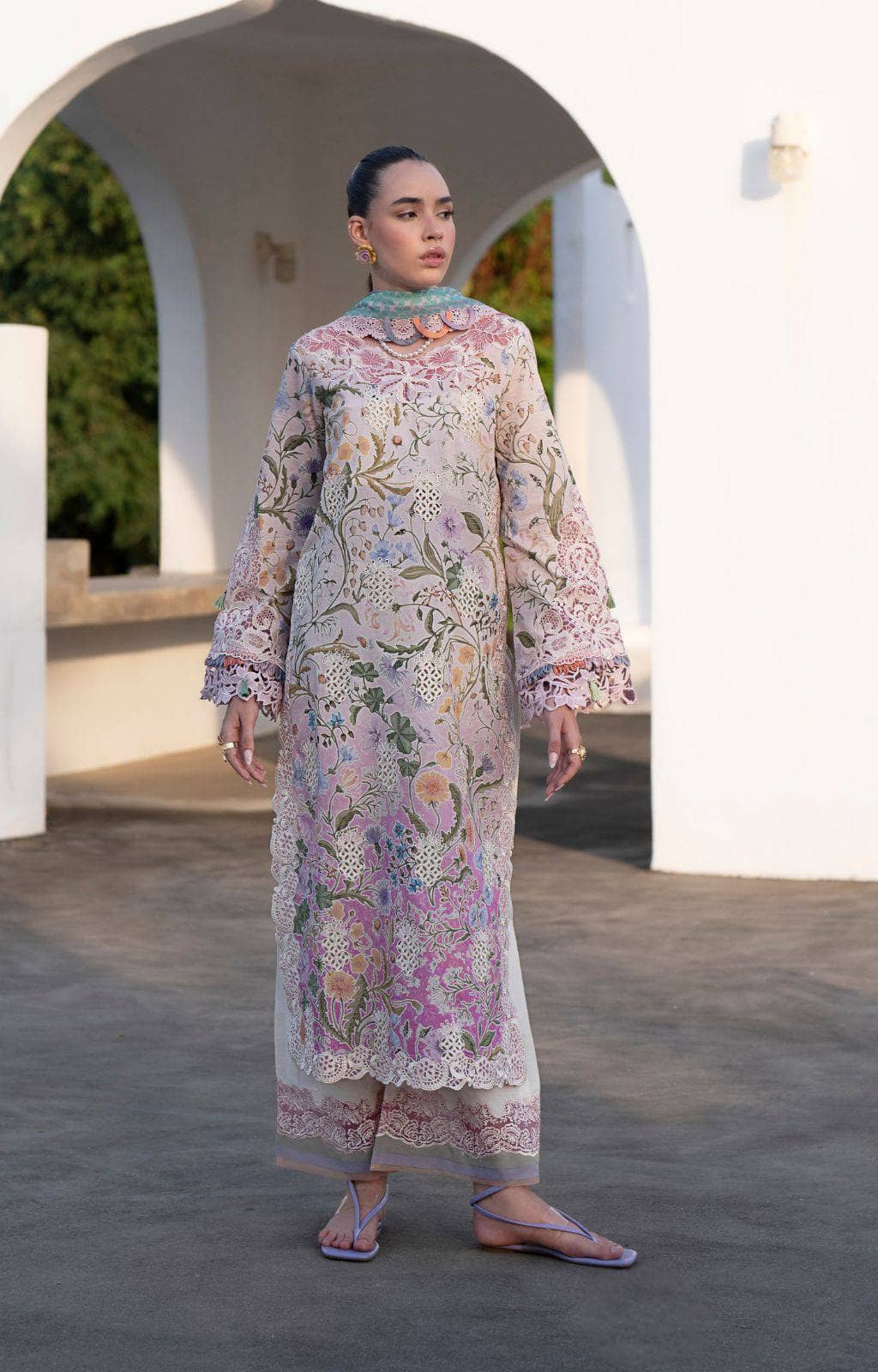 img_ajr_couture_awwal_boutique