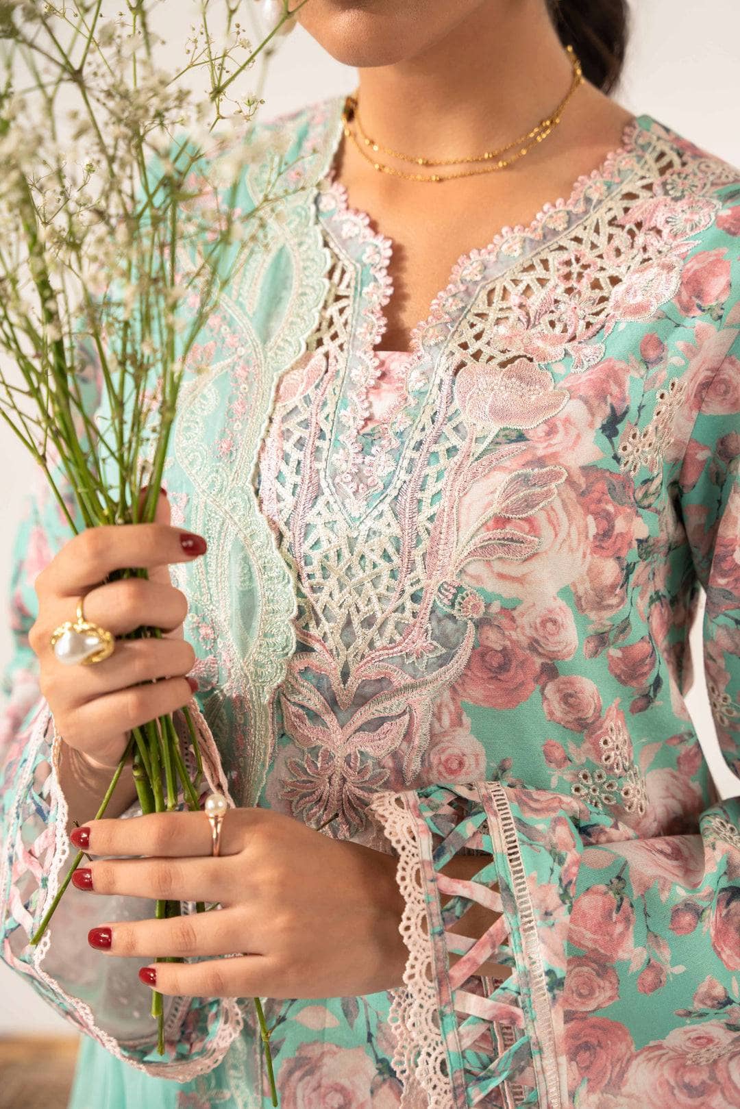 img_sable_vogue_lawn_awwal_boutique