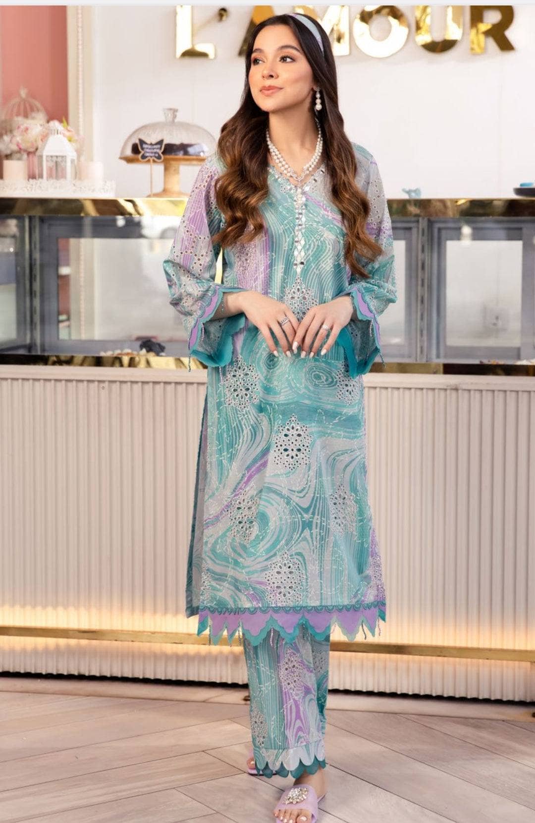 img_nureh_ballerina_chinakari_lawn_awwal_boutique