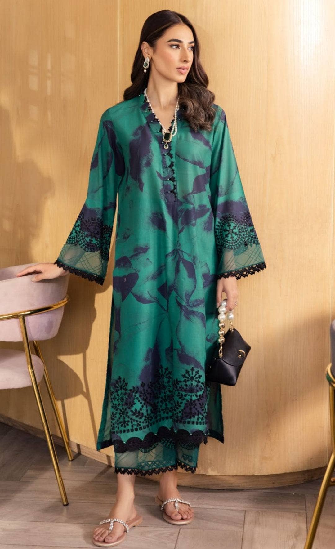 img_nureh_ballerina_chinakari_lawn_awwal_boutique