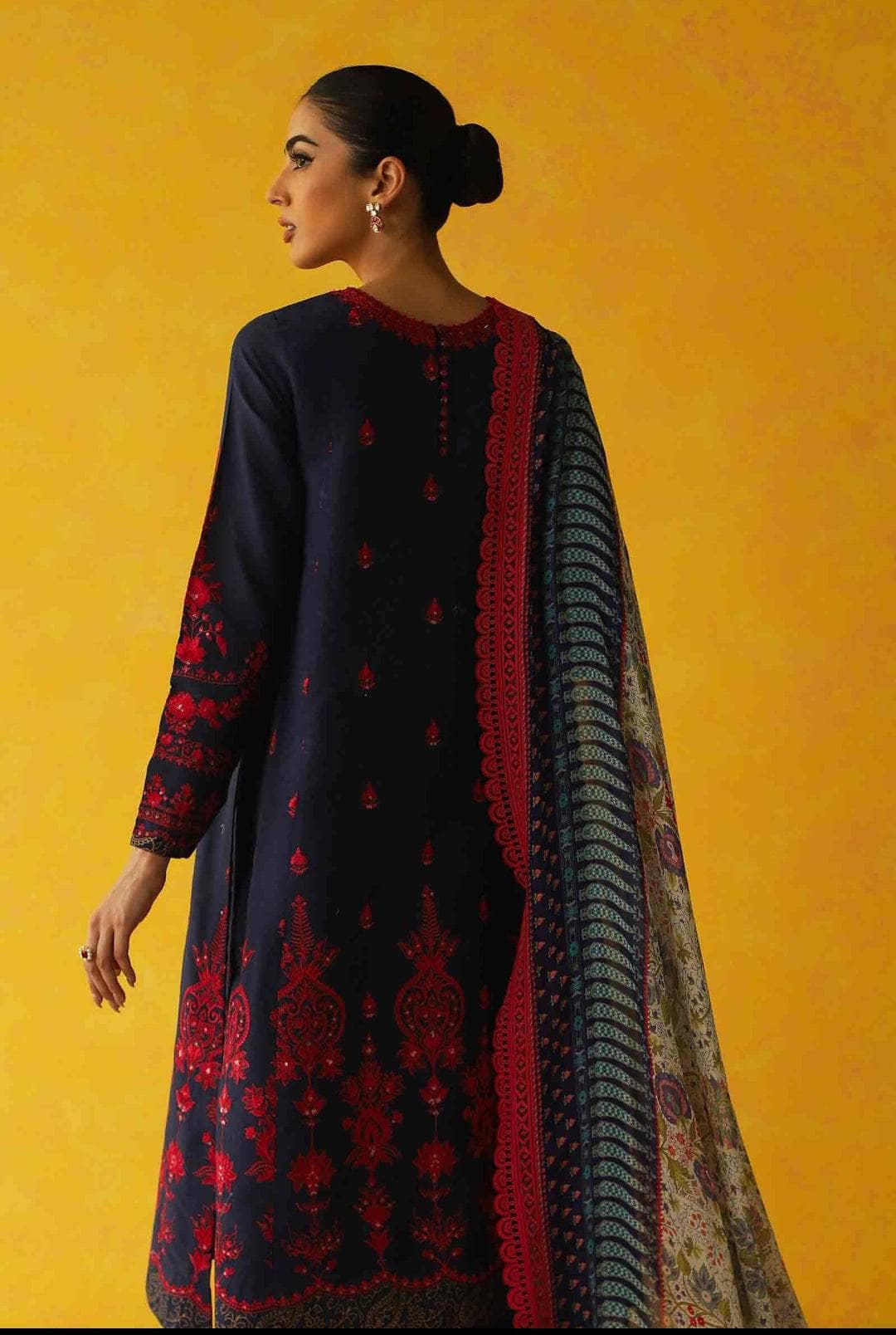 img_zara_shahjahan_lawn_23_awwal_boutique