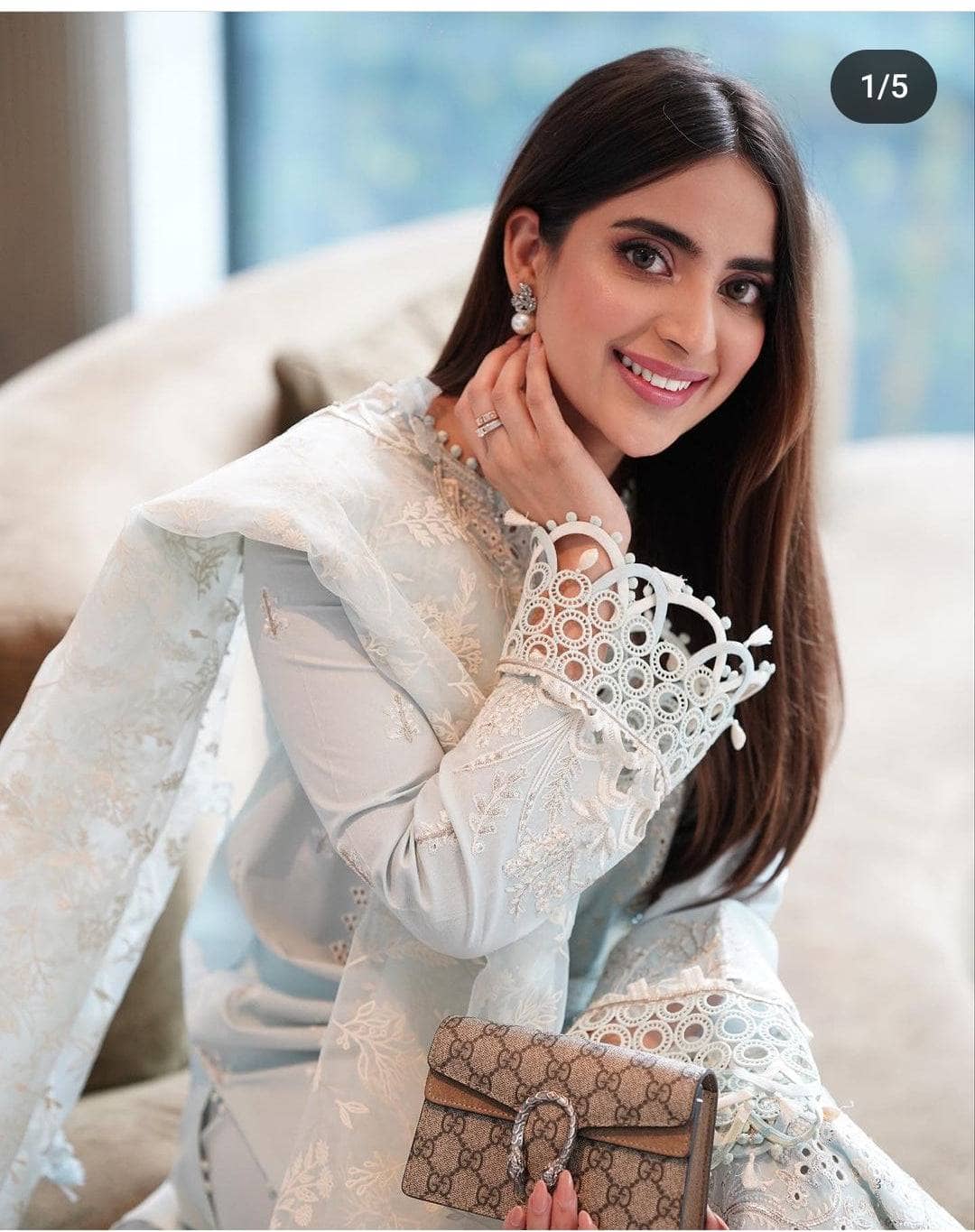 img_qalamkar_luxury_lawn_awwal_boutique